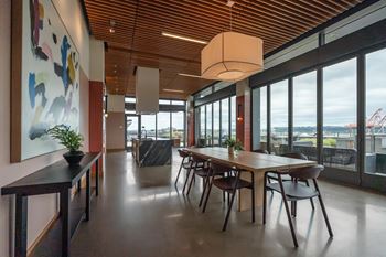 Sky lounge